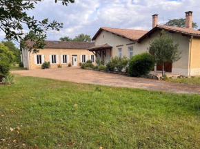 Maison de maître dans un parc clos de 3 hectares